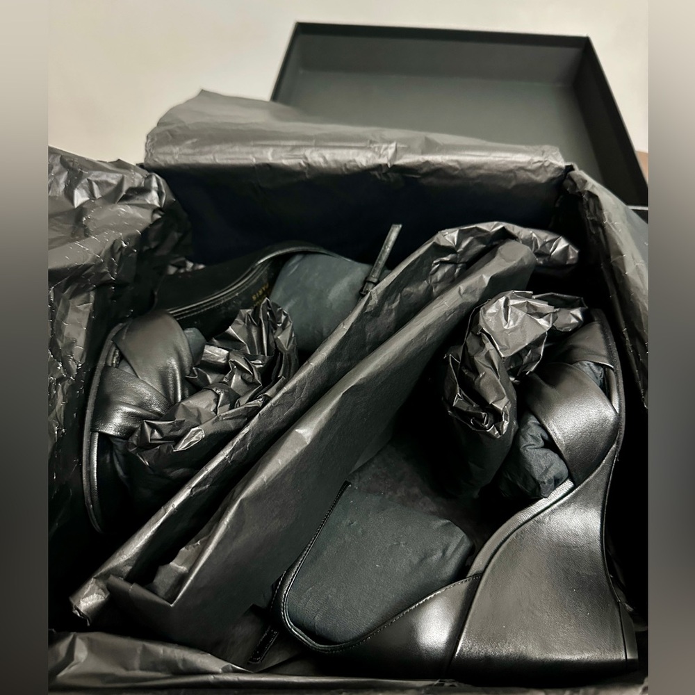 Saint Laurent (Lila 85 Leather Wedge Sandals) - Picture 8 of 9
